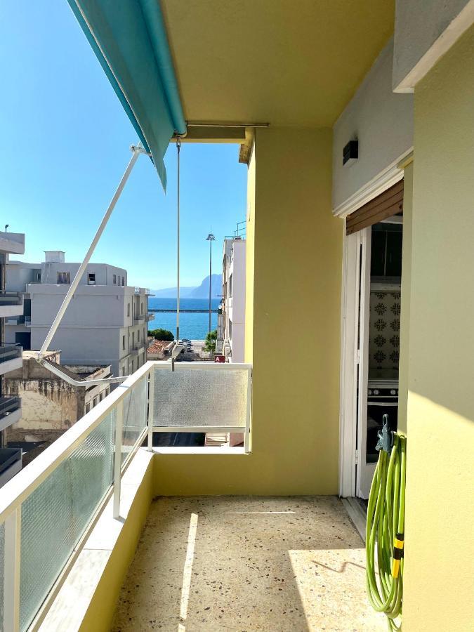 Happy Place! Big, Bright & Central - Ideal For Families And Groups Of Friends Patras Dış mekan fotoğraf