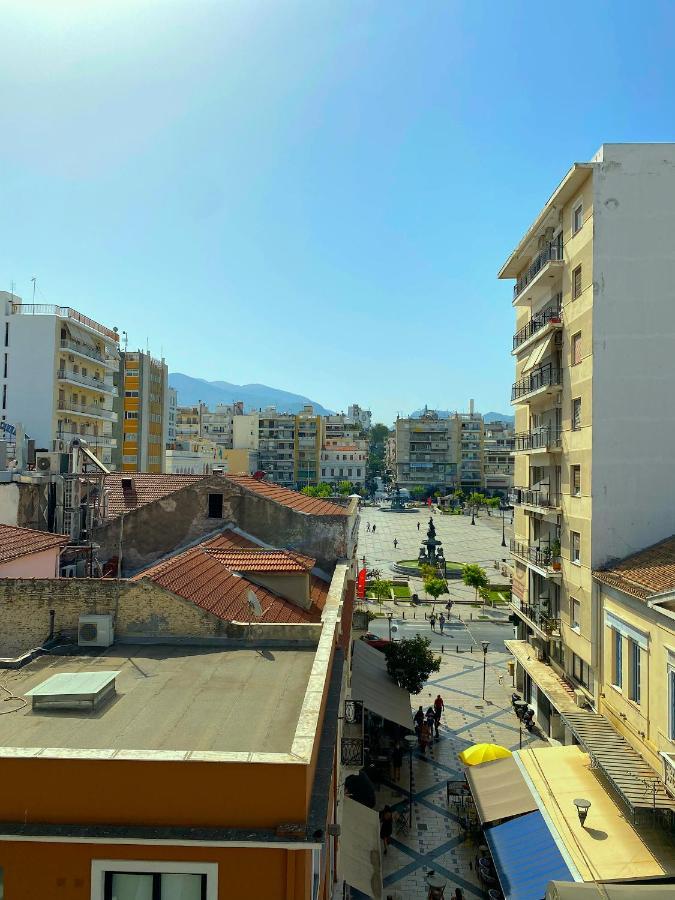 Happy Place! Big, Bright & Central - Ideal For Families And Groups Of Friends Patras Dış mekan fotoğraf