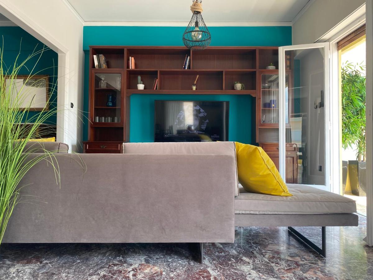 Happy Place! Big, Bright & Central - Ideal For Families And Groups Of Friends Patras Dış mekan fotoğraf