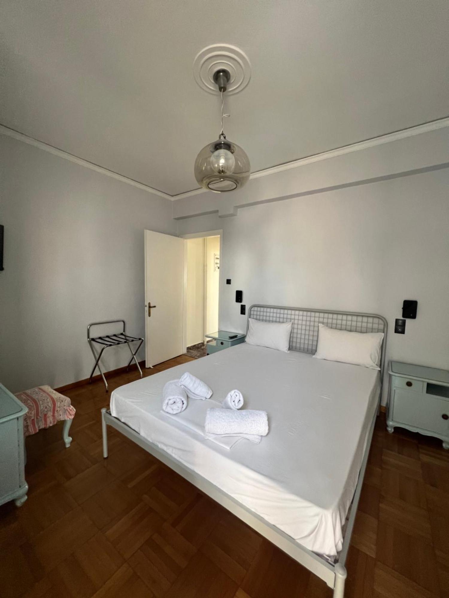 Happy Place! Big, Bright & Central - Ideal For Families And Groups Of Friends Patras Dış mekan fotoğraf